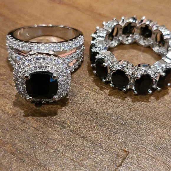 Sterling Silver Fashion Rings. Black Crystal. 2 pcs. Size 8. New. - Picture 2 of 3